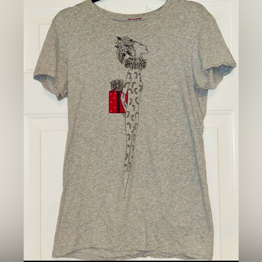 Twelve by Twelve Festive Holiday Cotton Jr Tee Gray Red Artsy Christmas Girl